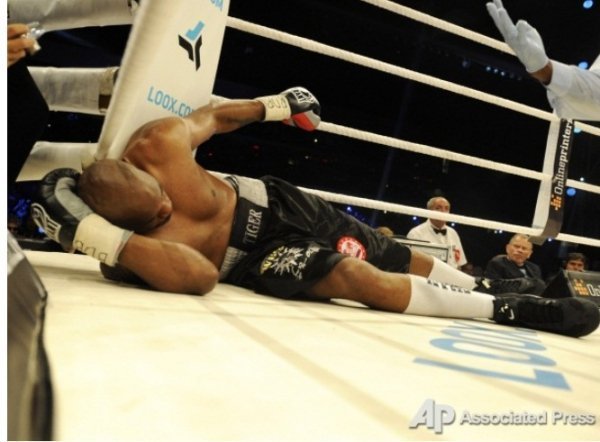 Як Кличко побив американця. ФОТО. ВІДЕО