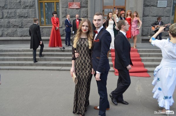 У луцькому виші танцювали, щоб допомогти. ФОТО