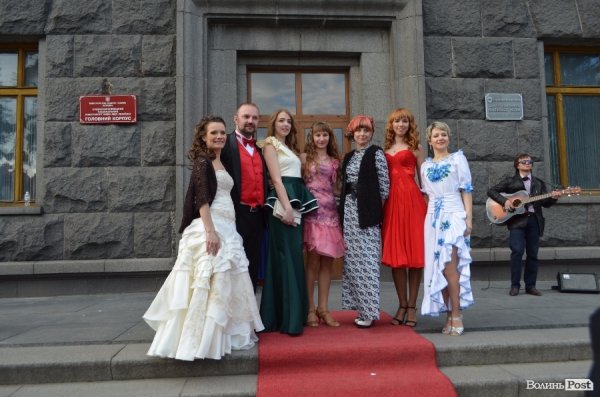 У луцькому виші танцювали, щоб допомогти. ФОТО