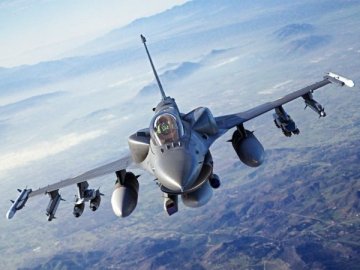 Греція долучиться до тренування українських льотчиків на F-16