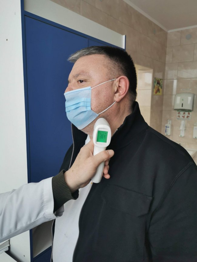 Очільник луцької поліклініки разом з дружиною вакцинувався від коронавірусу 