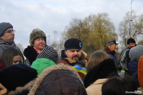 Євроланцюг за 50 кілометрів від Луцька. ФОТО. ВІДЕО