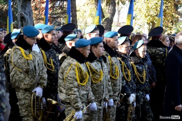 На Покрову у Луцьку освятили камінь на місці пам’ятника Волинським Героям АТО. ФОТО