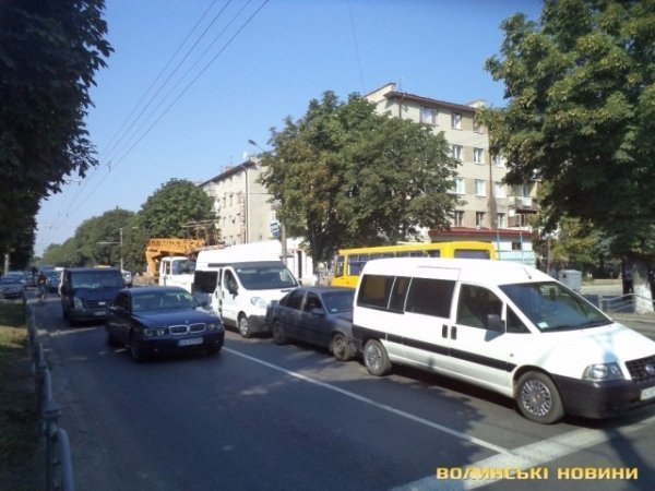 У Луцьку - ДТП за участю чотирьох машин. ФОТО