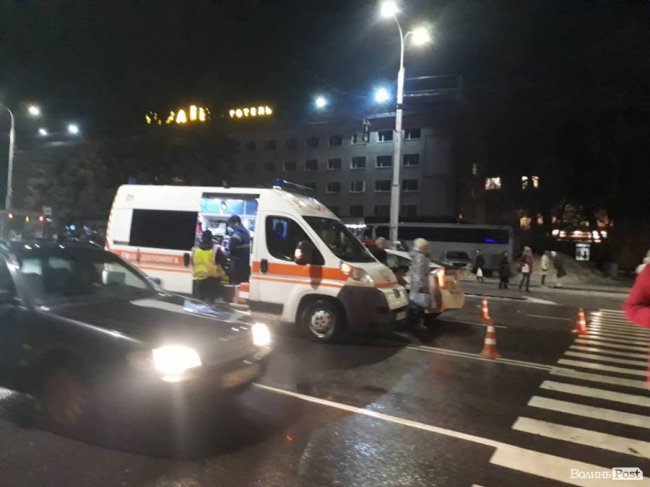 Біля луцького ЦУМу джип збив матір з дитиною. ФОТО. ОНОВЛЕНО