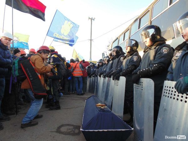 Фотовраження лучанина від автопробігу до Межигір'я 