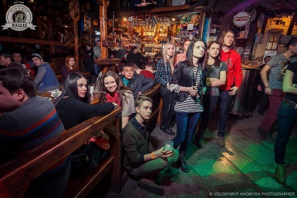 «Свято панк-року» в луцькому клубі. ФОТО