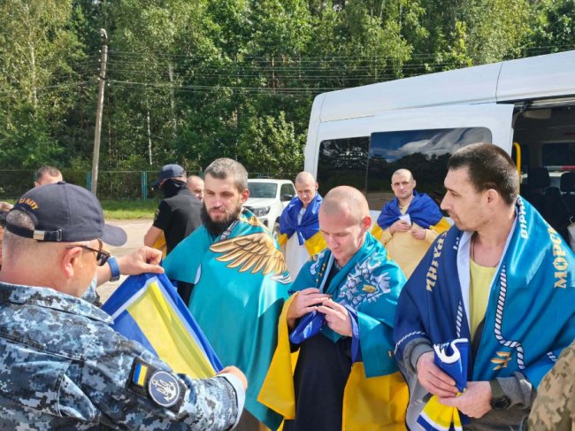 Україна повернула з Білорусі 10 військових, яких вважали зниклими безвісти