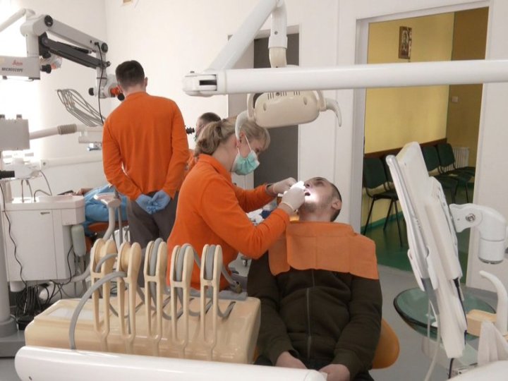 Безоплатні стоматологічні послуги для захисників: де волиняни можуть пройти діагностику та лікування