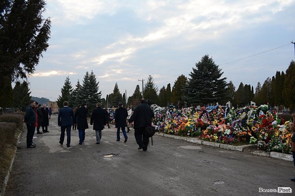 Мер Волновахи в Луцьку вшанував вбитих бійців з 51 бригади та героя Майдану. ФОТО