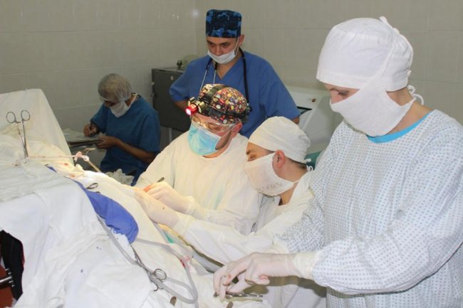 У ковельській лікарні вперше провели операцію на хребті