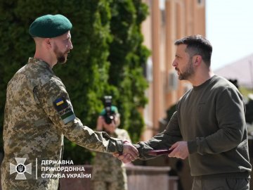 Троє прикордонників із Волині отримали нагороди від Зеленського