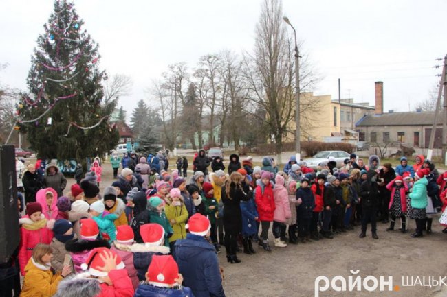 Головні новорічні ялинки Волині. ФОТО