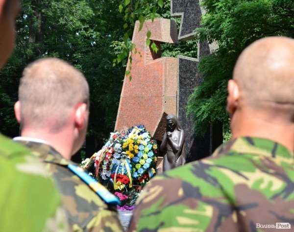 Луцьком пройшов «десант-парад». ФОТО