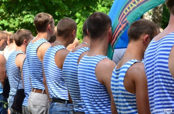 Луцьком пройшов «десант-парад». ФОТО