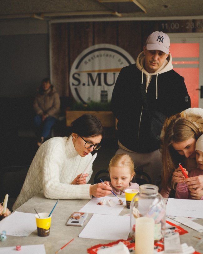 У селищі на Волині на фестивалі млинців зібрали 65 тисяч для військових