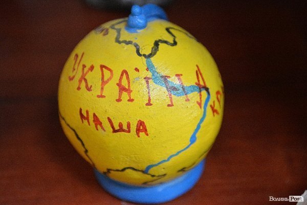 Митці Луцька майстрували у «Різдвяній майстерні». ФОТО