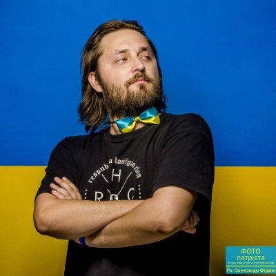 Флеш-моб у Луцьку: мешканці масово роблять «фото патріота». ФОТО