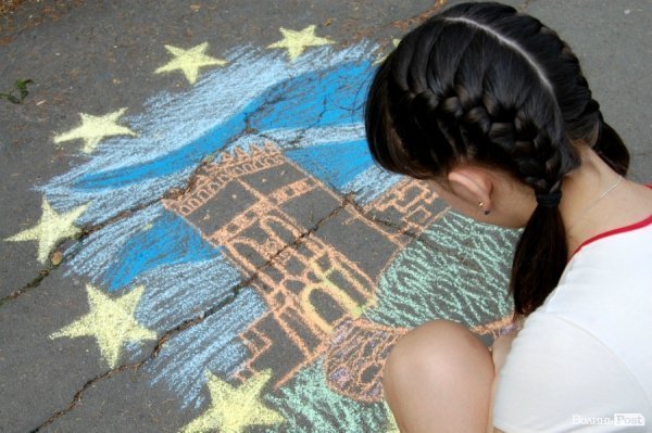 Луцький парк став кольоровішим у День Європи