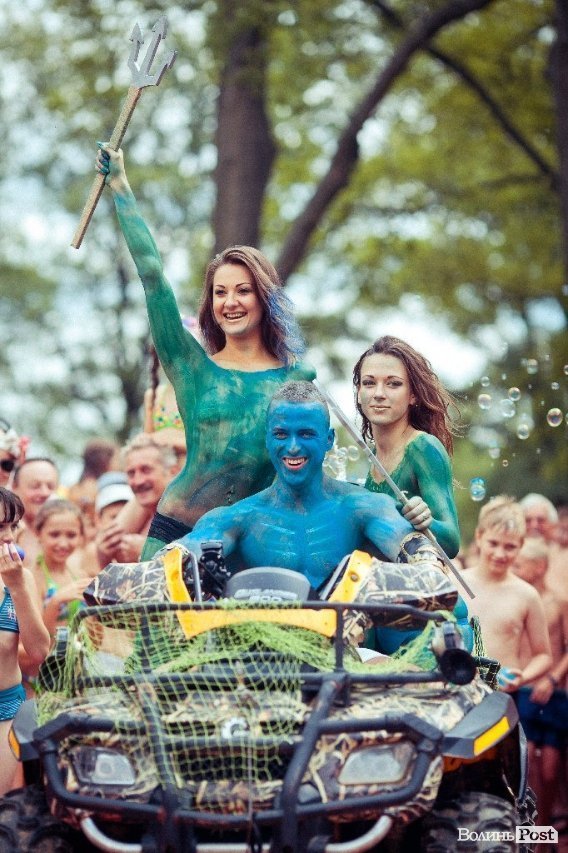 Косино зустрічає морського царя*