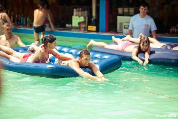 Косино зустрічає морського царя*