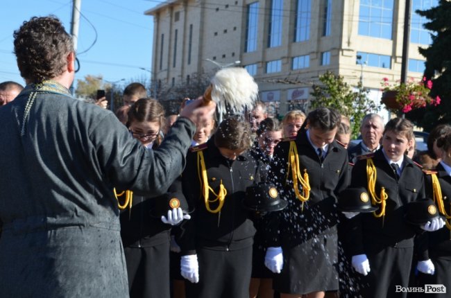 «Нам є що захищати»: урочиста посвята ліцеїстів у Луцьку.  ФОТО
