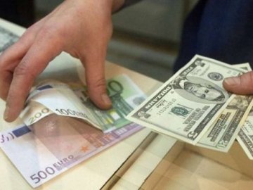 Курс валют у Луцьку на 9 жовтня: валюта продовжує падіння
