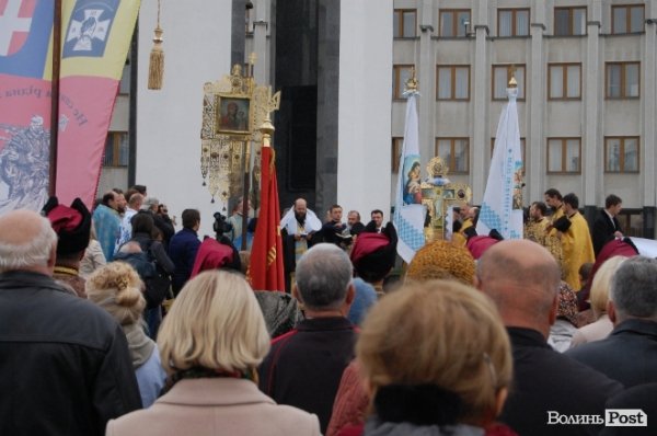 У Луцьку молилися за українську владу і вступ до ЄС. ФОТО 