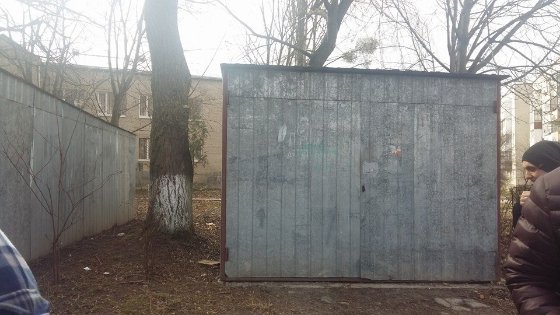 У Луцьку муніципали зі скандалом зносили гаражі. ФОТО