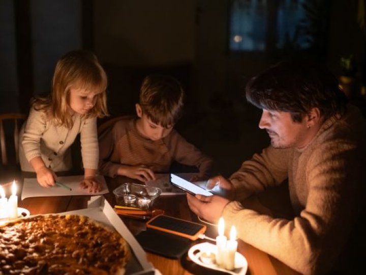 Україна може залишитися без світла і тепла: РФ планує удари по підстанціях АЕС, - ГУР