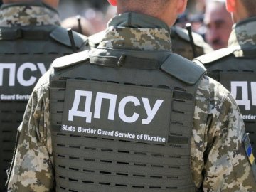 Волинські прикордонники зі стріляниною зупиняли контрабандистів