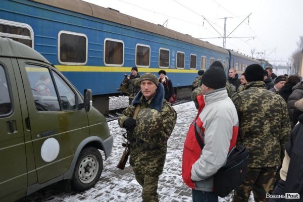 Луцькі прикордонники їдуть захищати країну на Схід. ФОТО