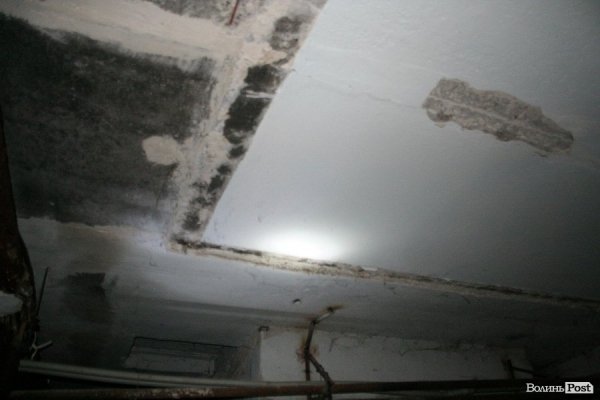 На першому поверсі несучих стін ніхто не змінював, - фахівець про обвал будинку