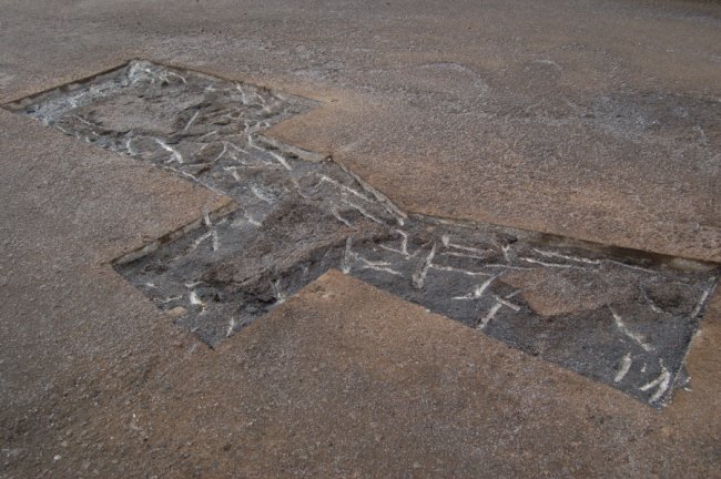 На Волині протестували нову технологію ремонту доріг. ФОТО