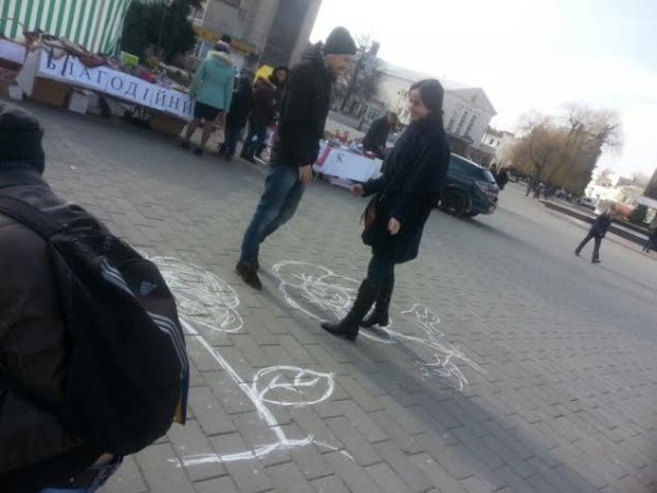 У Луцьку  ярмаркували по-весняному та збирали допомогу 14 бригаді. ФОТО