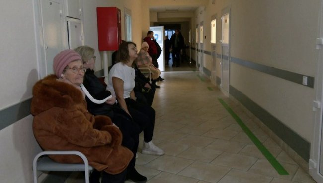 Ожеледиця в Луцьку: до пів сотні людей щодня звертаються до травмпункту. ВІДЕО