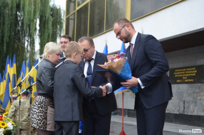 30 наших Героїв: у Луцьку вручили відзнаки родичам почесних лучан. ФОТО