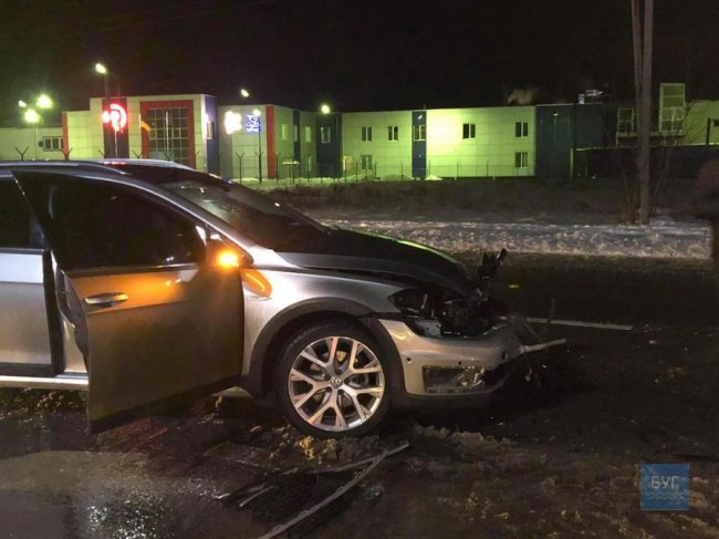 У місті на Волині не розминулися дві автівки. ФОТО