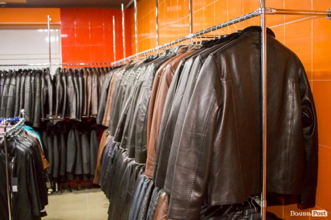 У Луцьку – новий магазин шкіри та хутра від турецького виробника*
