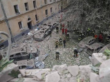 «Укриття не ідеальні, але вони є. Багато людей проігнорували сигнал тривоги», –  мер Львова