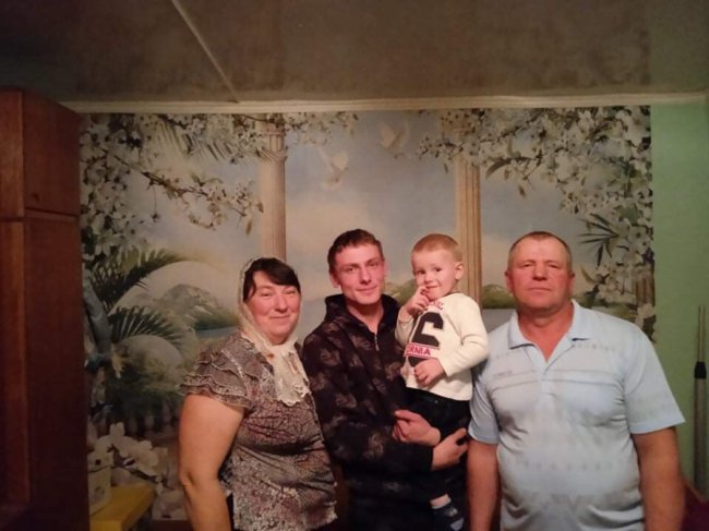 На Волині ветеран АТО сам виховує дворічного сина