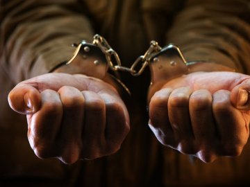 У цей час в квартирі було троє дітей: на Львівщині чоловік вбив дружину 