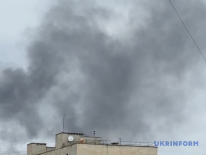 Тернопіль атакували російські дрони: у місті пролунали вибухи