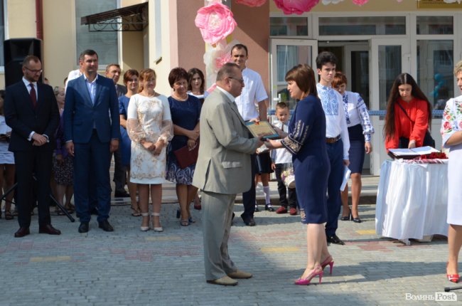 Під гаслом «Вперше»: луцька школа №27 відкрила свої двері. ФОТОРЕПОРТАЖ