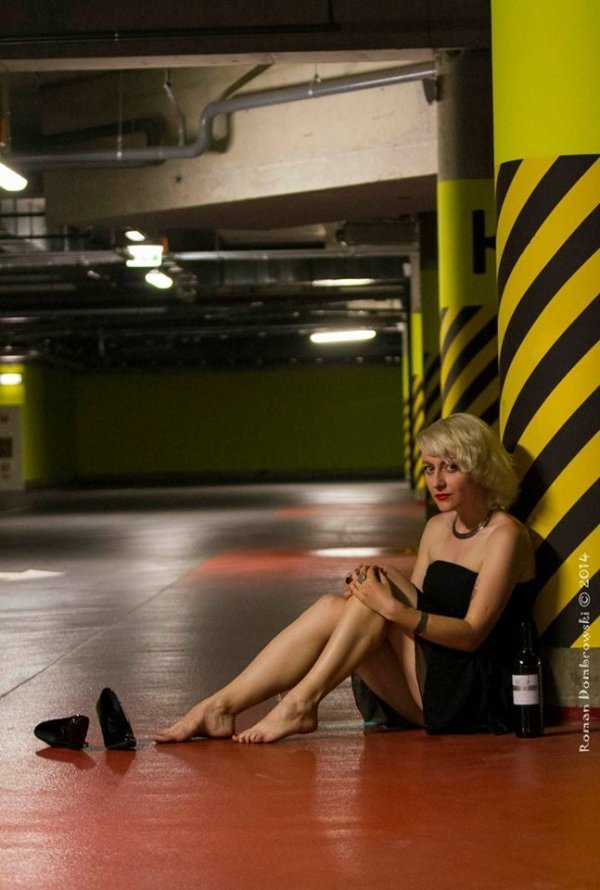 Епатажна фотосесія волинської ведучої: повна версія