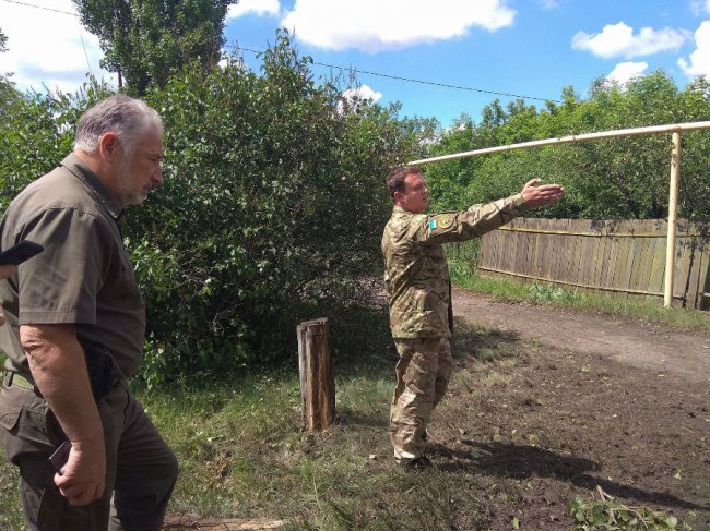 На Донбасі терористи обстріляли дитячий центр: евакуювали 34 дитини 