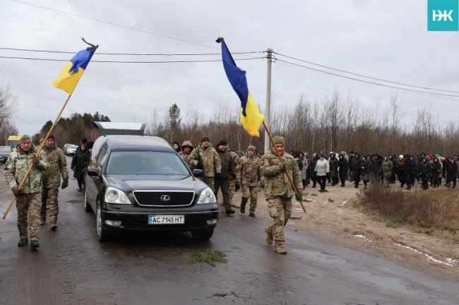 У 20 років життя обірвала війна: на Волині попрощалися з молодим Героєм Костянтином Масюком