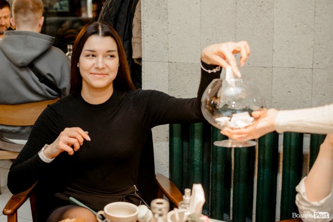 «Інвестор» вміє дивувати»: будівельна компанія розіграла мандрівку до Амстердаму. ФОТО*