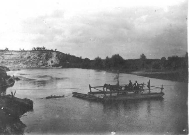Показали, як виглядали пороми на Волині. РЕТРОФОТО