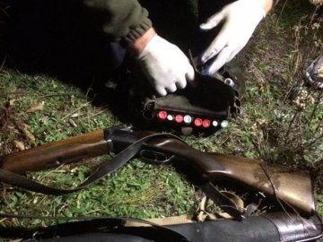 На Волині браконьєри вбили лося, а м'ясо розфасували в мішки. ФОТО